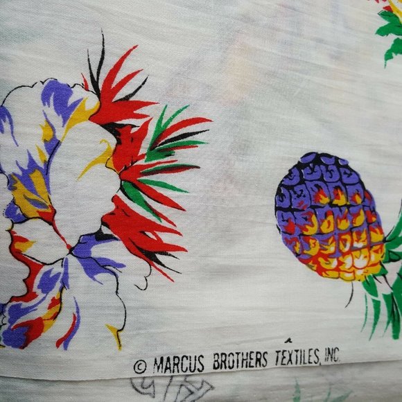 Marcus Brothers Fabric Tahiti Jamaica Guadalupe 3 + Yards Fabric Remnant 44" - Picture 3 of 7